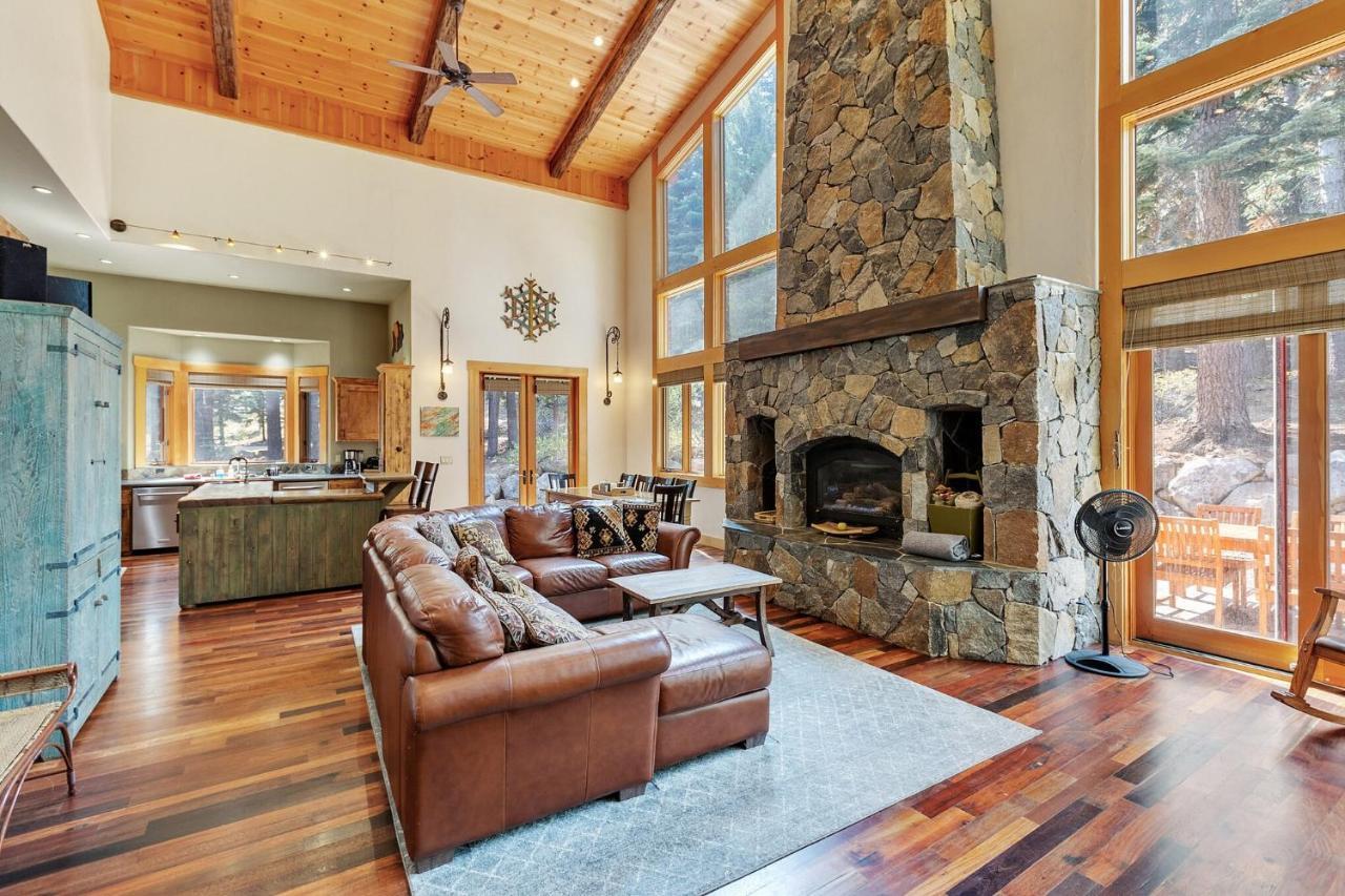 Bear Meadows Lodge - Hot Tub - Tahoe Donner Home Truckee Exterior photo